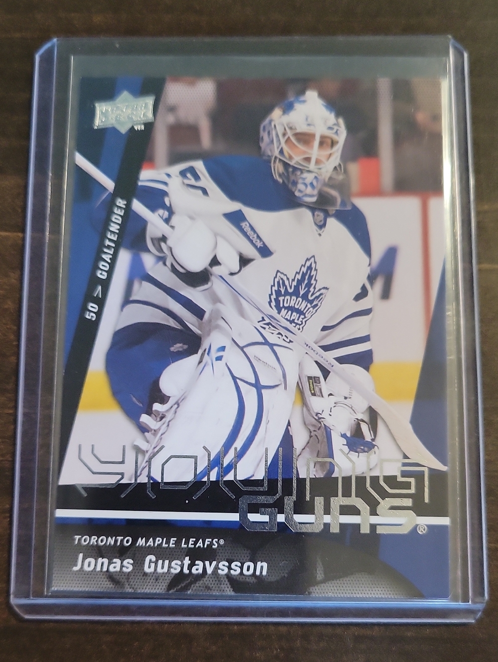 2009/10 Upperdeck Toronto Maple Leafs Jonas Gustavsson Hockey Card - White/Blue